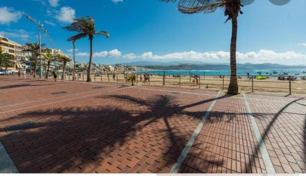 Green Water At The Beach Apartment Las Palmas de Gran Canaria Bagian luar foto