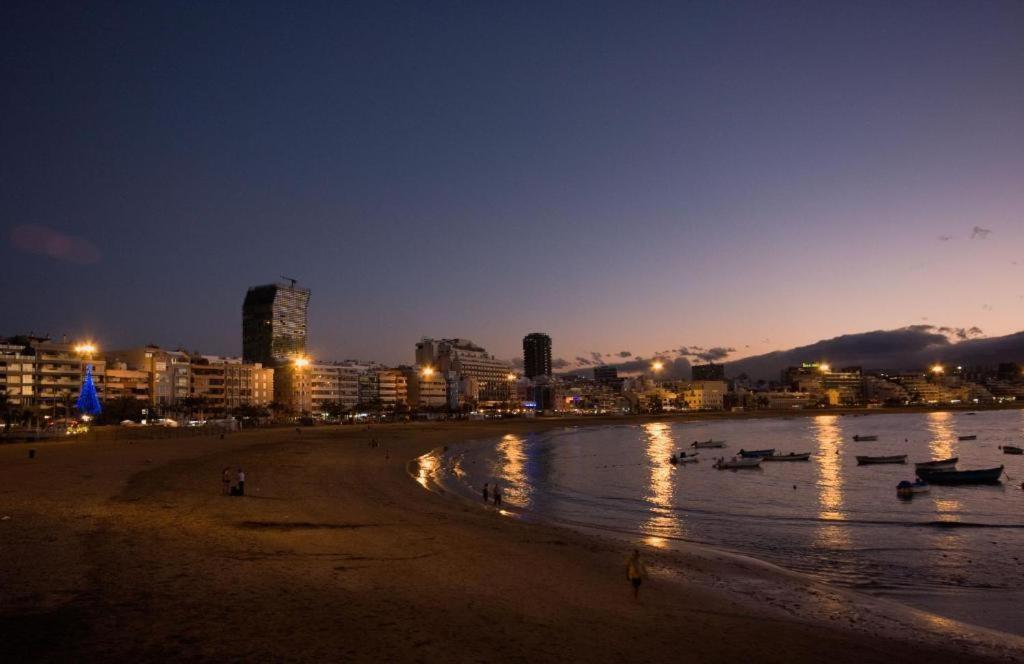 Green Water At The Beach Apartment Las Palmas de Gran Canaria Bagian luar foto